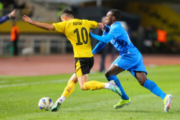 Football match between Sepahan and Al-Hilal