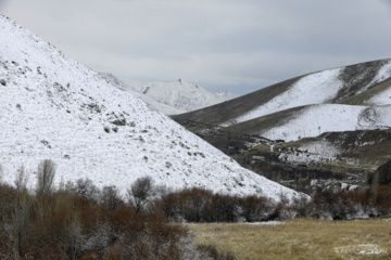 سپیدپوش شدن مناطق کوهستانی کردستان