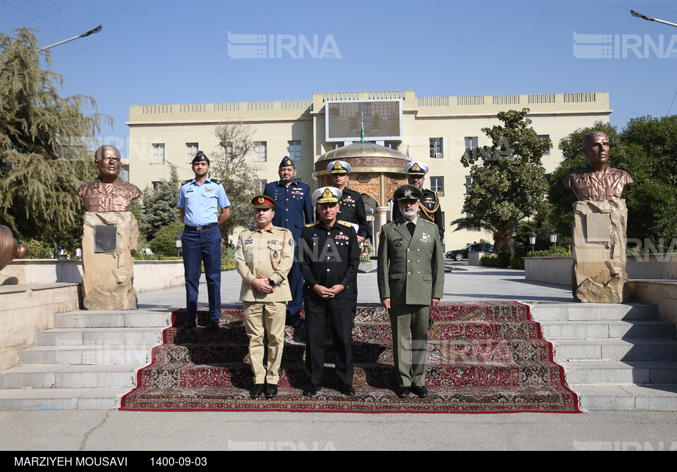 بازدید مدیرکل آموزش ارتش پاکستان از دانشگاه های ارتش ایران