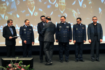 Iran : la 12ème Exposition internationale aérospatiale à Kish au sud