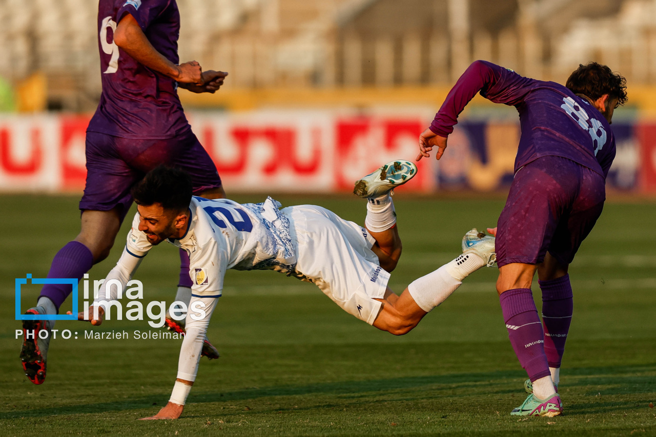 لیگ برتر فوتبال - هوادار و استقلال خوزستان