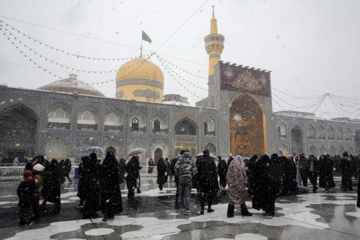 Chute de neiges à Mashhad dans le nord-est iranien 