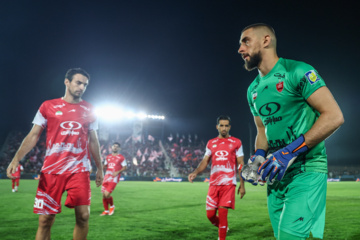 لیگ برتر فوتبال - پرسپولیس و آلومینیوم اراک