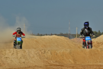 Iran : 5e manche du championnat de motocross féminin