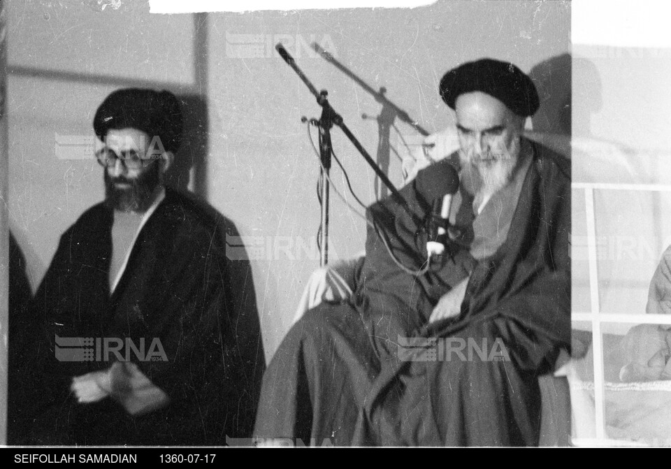 مراسم تنفیذ حکم ریاست جمهوری حجت الاسلام سیدعلی خامنه ای - سخنرانی امام خمینی