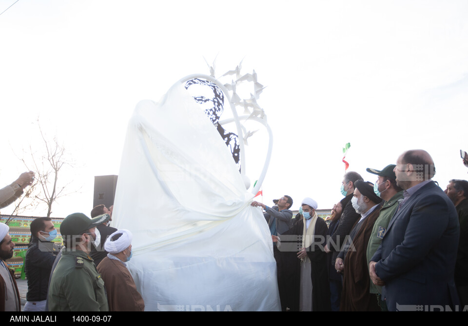 رونمایی از یادمان شهید فخری زاده