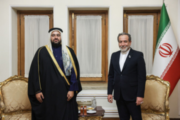 Rencontre entre le ministre conseiller aux A.E. du Qatar, Mohammed bin Abdulaziz Al-Khulaifi, avec le Chef de la diplomatie iranienne, Abbas Araghchi, le mercredi 8 janvier 2025 à Téhéran