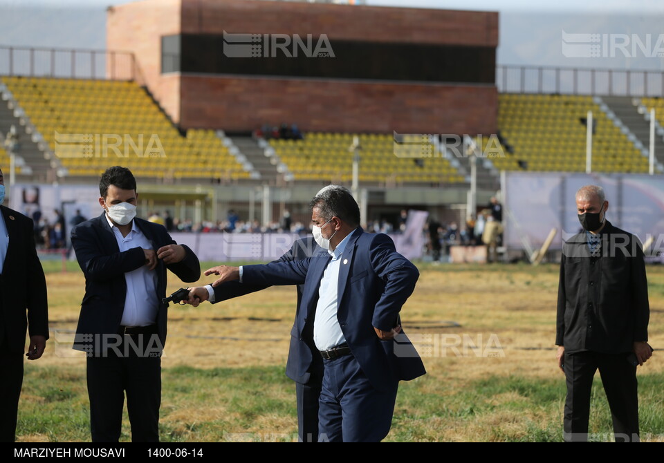 بازدید وزیر ورزش از مجموعه دوومیدانی آفتاب انقلاب