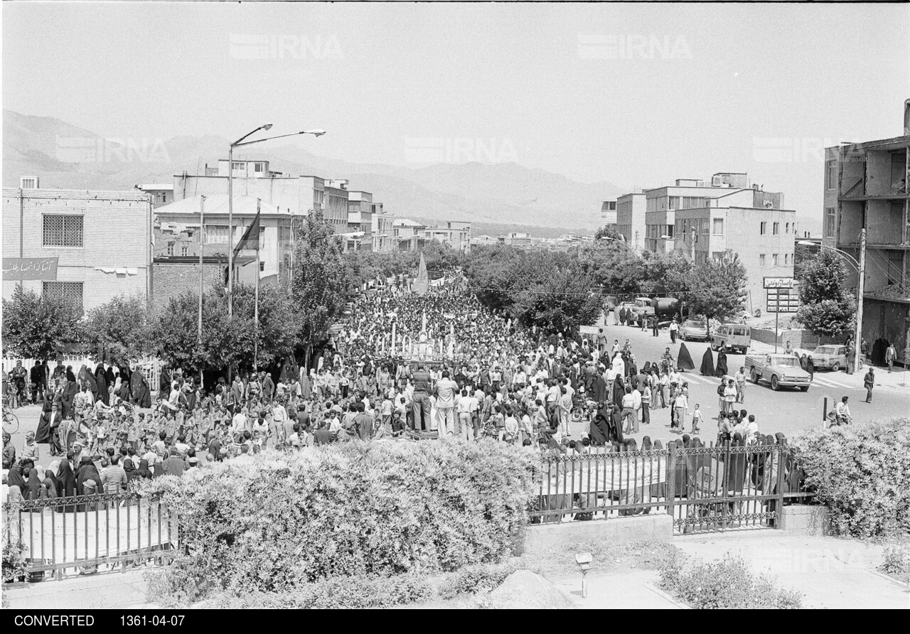 مراسم بزرگداشت حادثه 7 تیر و راهپیمایی در همدان