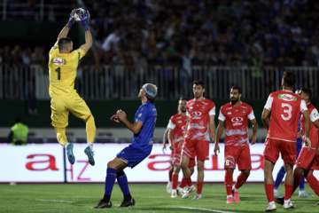 لیگ برتر فوتبال- استقلال و پرسپولیس