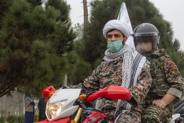 راهپیمایی موتوری به مناسبت بزرگداشت ۲۲ بهمن با حضور اقشار مختلف مردم گنبدکاووس همزمان با سراسر کشور برگزار شد