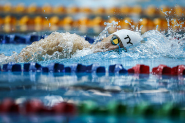 Des compétitions de natation à Téhéran 