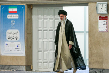 Supreme Leader Casts His Vote in Iran's 14th Presidential Election