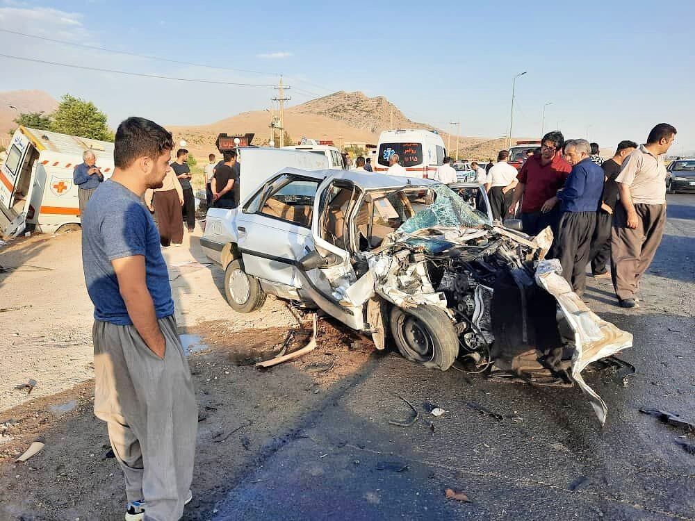 تصادف آمبولانس و پژو در جاده کرمانشاه به روانسر هفت مصدوم به جا گذاشت