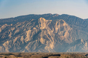 کوه نمکی جاشک