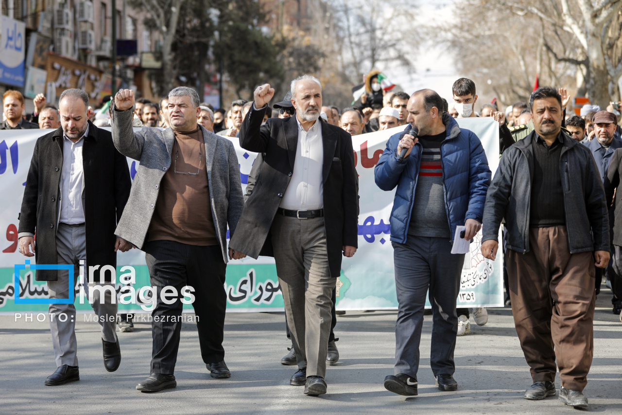 راهپیمایی «جمعه نصر» در سنندج