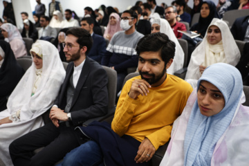 Iran-Université Sharif : une cérémonie collective de mariage offerte à 100 couples étudiants