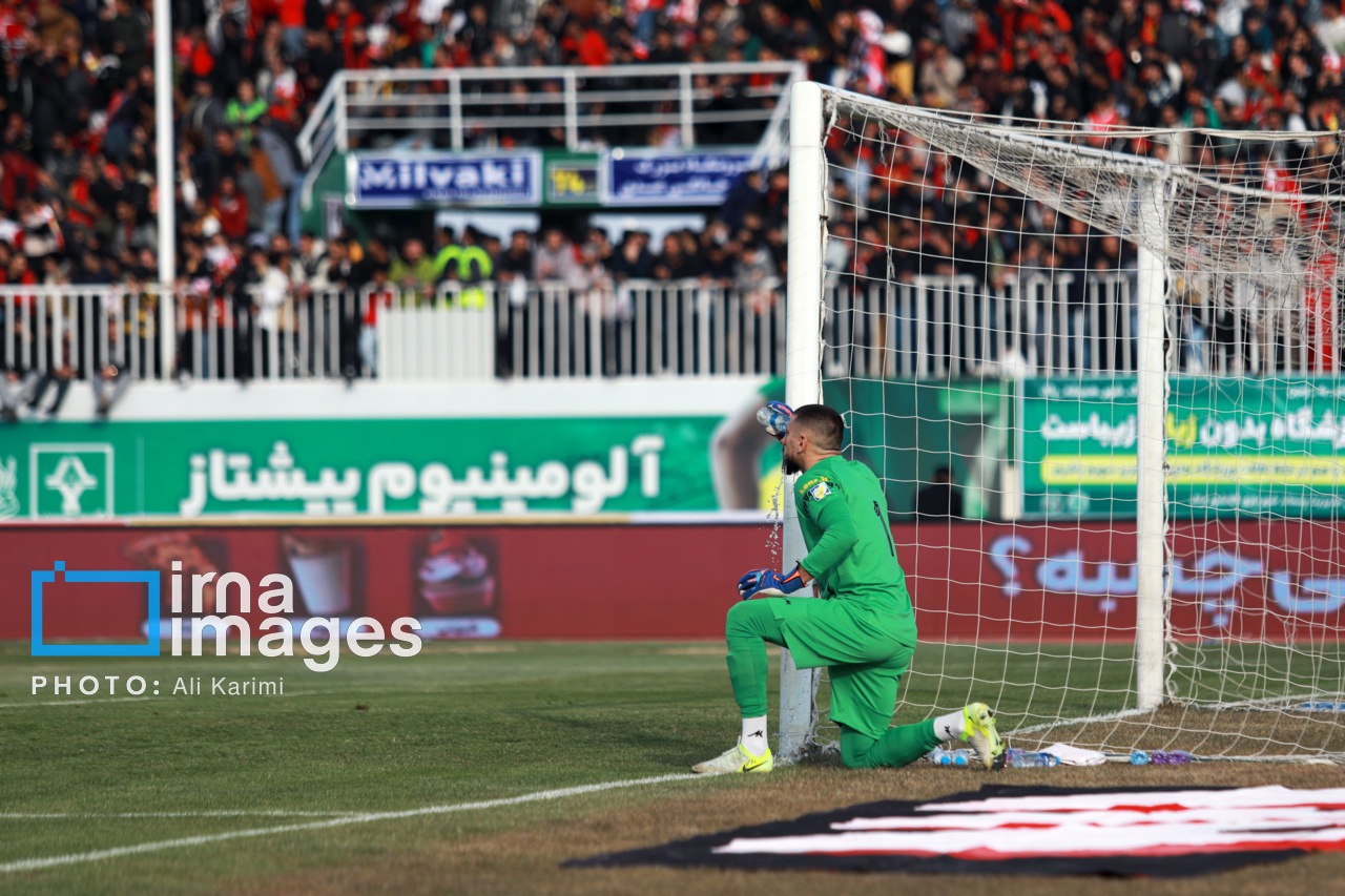 سوپرجام فوتبال - سپاهان و پرسپولیس