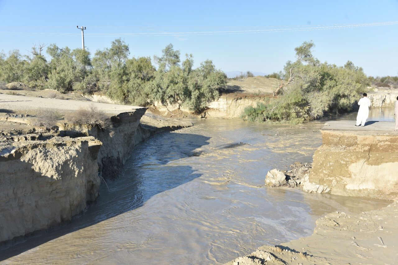 راه ارتباطی 33 روستای سیلزده سیستان و بلوچستان همچنان بسته است