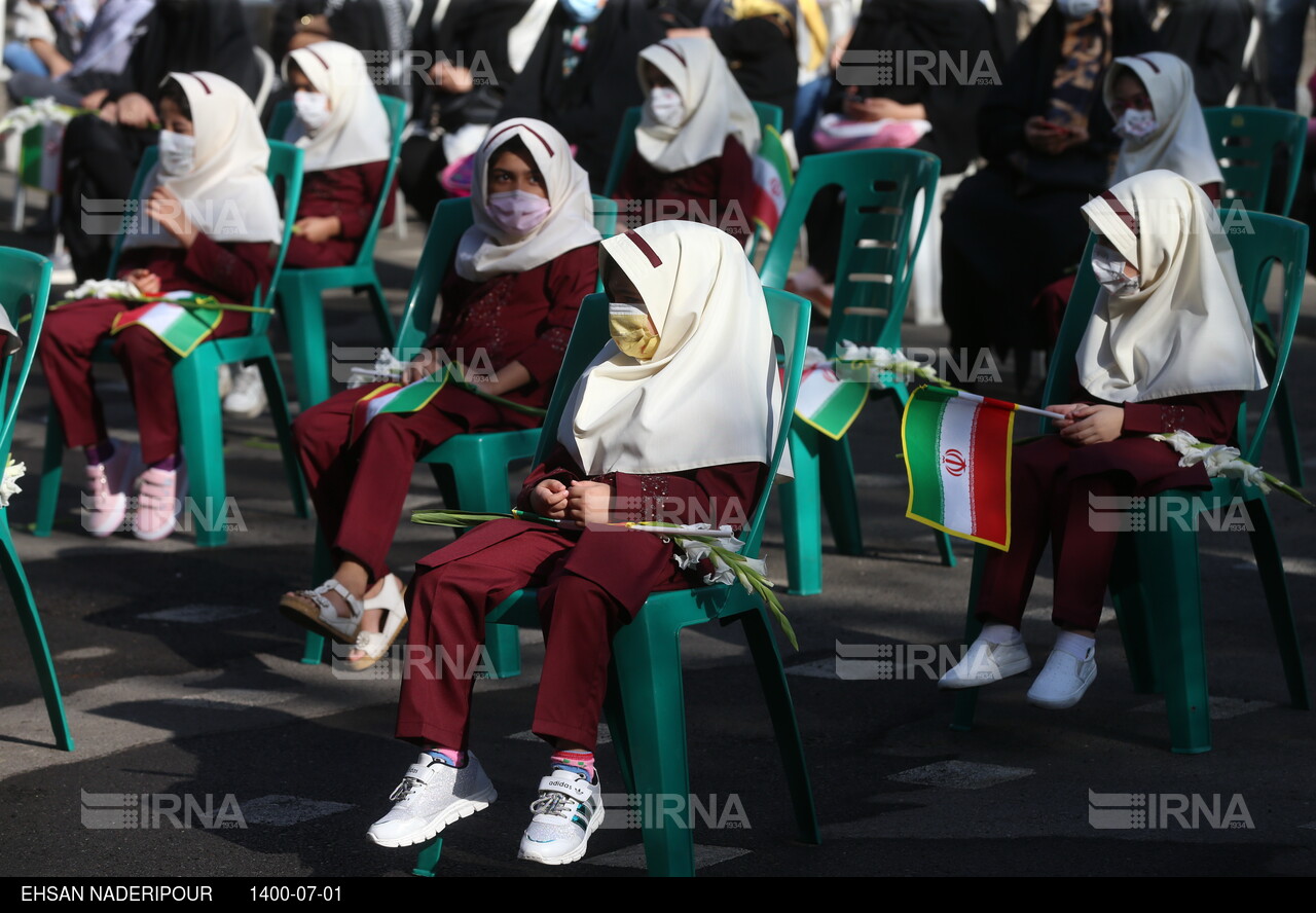 مراسم نمادین جشن غنچه‌ها و شکوفه‌ها