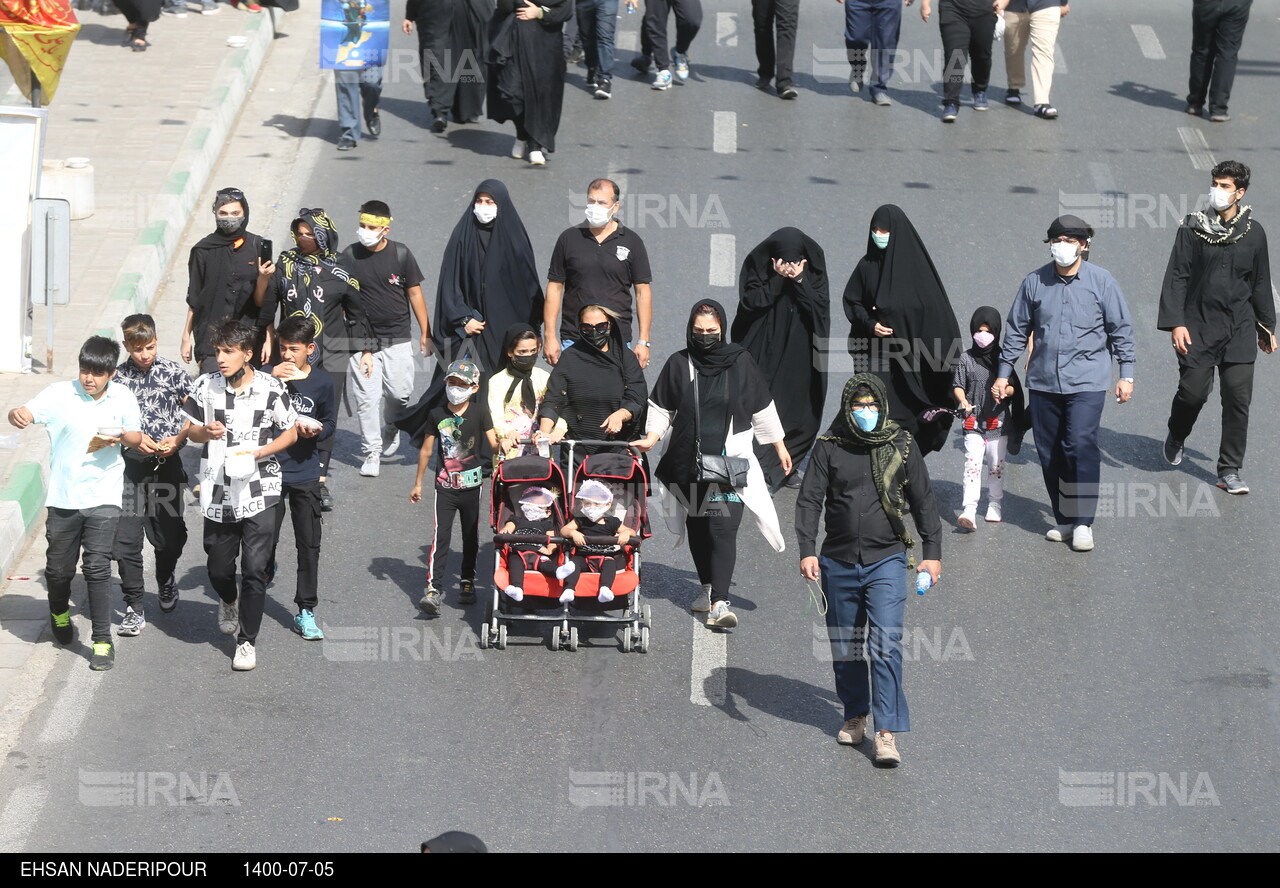 مراسم پیاده روی جاماندگان اربعین در تهران