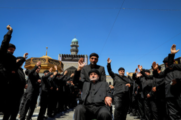 Mashhad, de luto por el aniversario del fallecimiento del Profeta del Islam