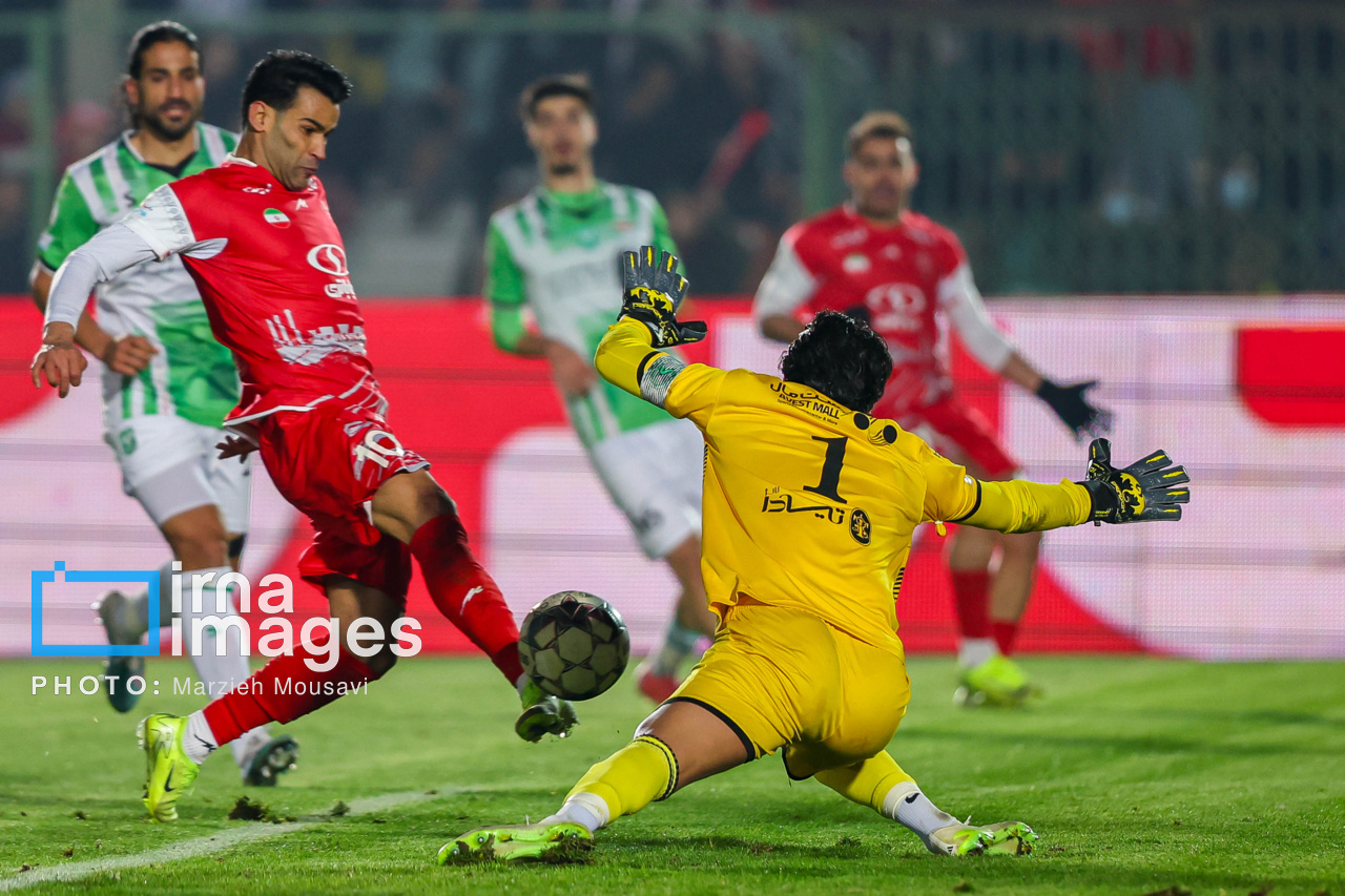 لیگ برتر فوتبال - پرسپولیس و خیبر