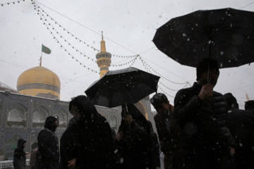 Chute de neiges à Mashhad dans le nord-est iranien 