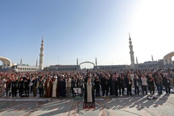 برگزاری نماز عید سعید فطر در مسجد مقدس جمکران