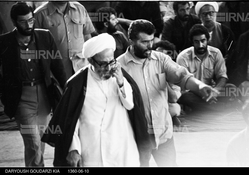 مراسم یادبود شهیدان رجایی و باهنر از سوی امام خمینی - حضور مهدوی کنی