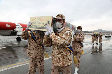 بازگشت پیکر مطهر چهار شهید گمنام