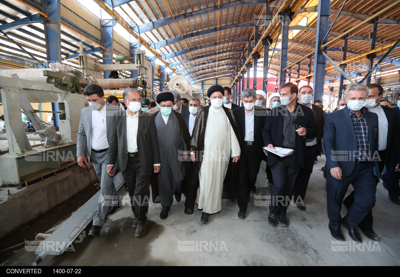 سفر رئیس جمهوری به استان فارس - بازدید از کارخانه کاغذ سازی زاگرس