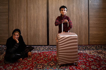 Un cadeau depuis Paris pour Danial, un jeune patient papillon iranien