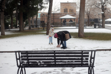 Les images des chutes de neige à Qazvin