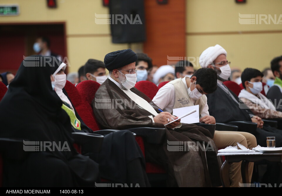 سفر رییس جمهوری به سمنان - دیدار با علما، نخبگان و خانواده شهدای استان سمنان