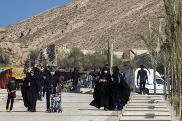 عزاداری جاماندگان اربعین حسینی در جوار شهدای گمنام دانشگاه شیراز