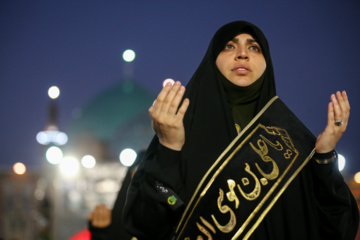 “Jotbe Jani” en el santuario del Imam Reza (P)