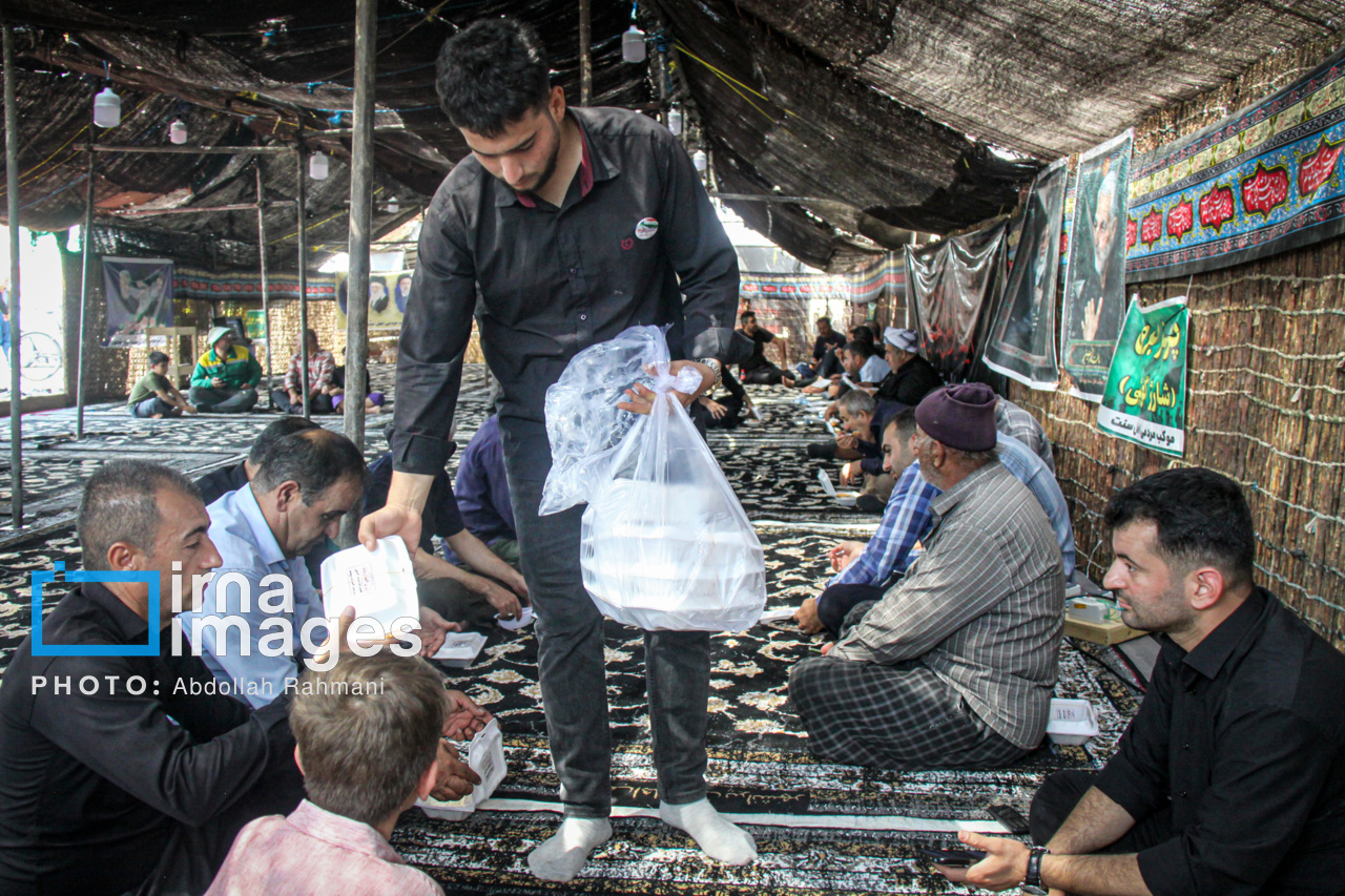 تردد زائران در مرز تمرچین