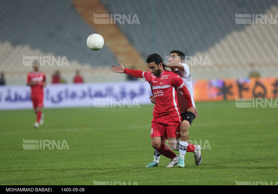 دیدار تیم فوتبال پرسپولیس و نفت مسجدسلیمان