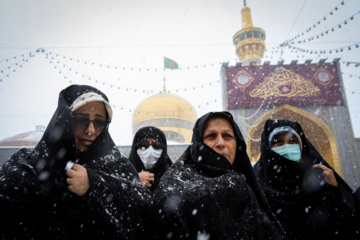 Chute de neiges à Mashhad dans le nord-est iranien 