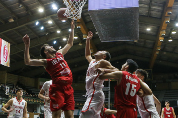 U-18 basketball match between Iran and Turkiye