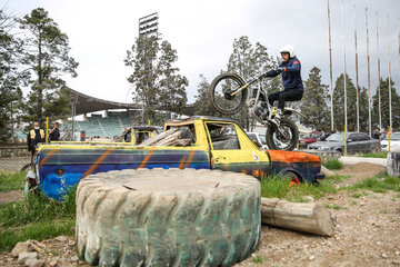 Course moto mini GP à Téhéran 