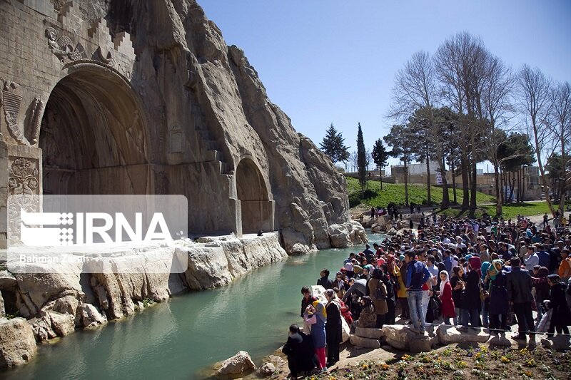 چشمه‌ آب، طاق‌بستان را تهدید نمی‌کند