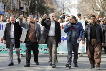 راهپیمایی «جمعه نصر» در سنندج