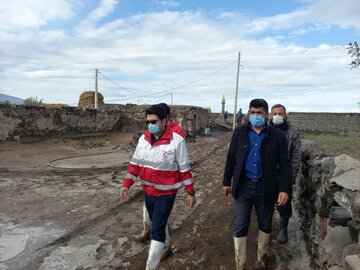 جاری شدن سیل در روستای "بری" در ماکو