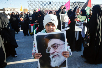 9 Day : cérémonie de commémoration place Imam Hossein (P) de Téhéran