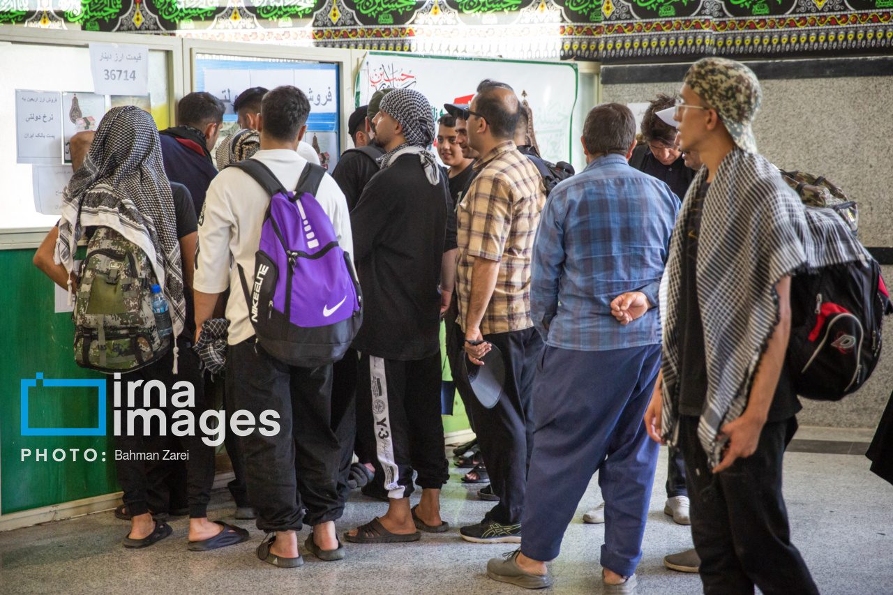 تردد زائران در مرز خسروی