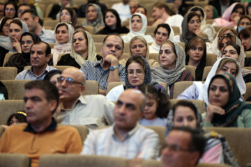 La journée nationale des médecins commémorée à Téhéran