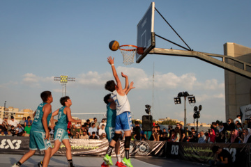 Competiciones callejeras de baloncesto y fútbol en Tabriz