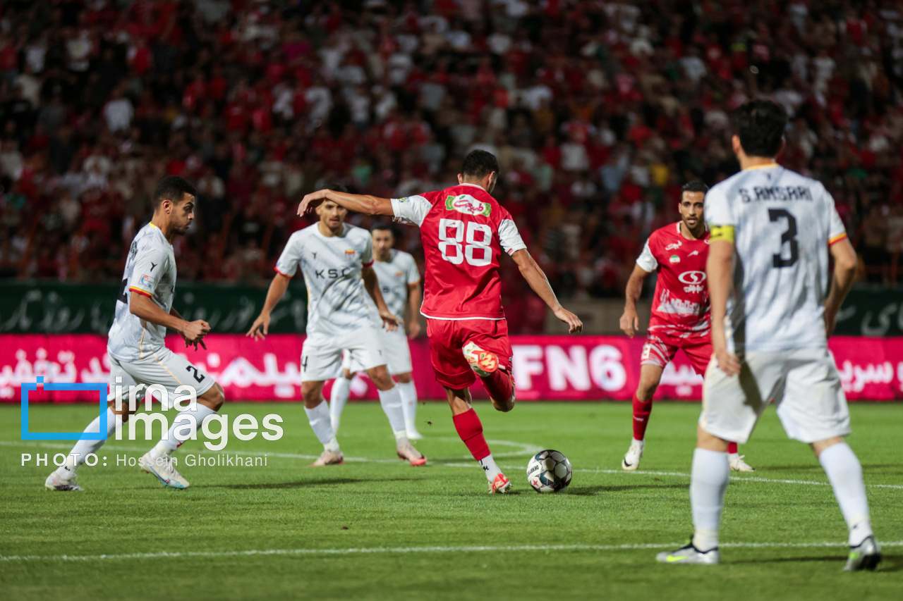 لیگ برتر فوتبال- پرسپولیس و فولاد خوزستان